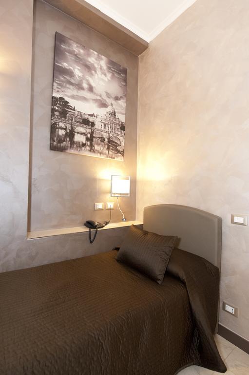 Single Room,113064495:JPEG